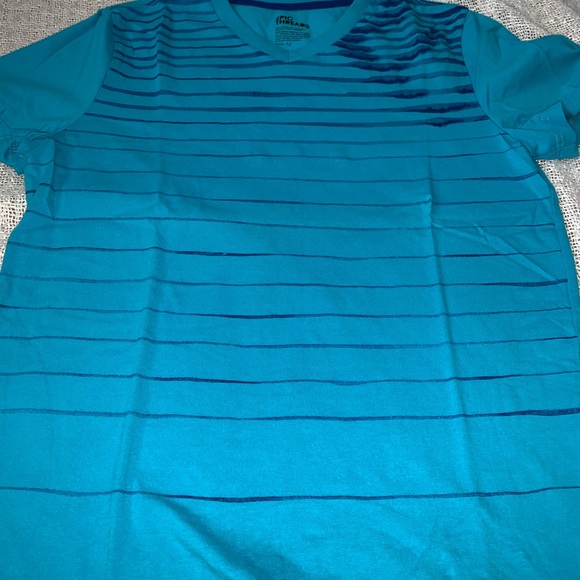Boys Epic Threads Blue Striped T-Shirt Size Medium - Picture 2 of 4